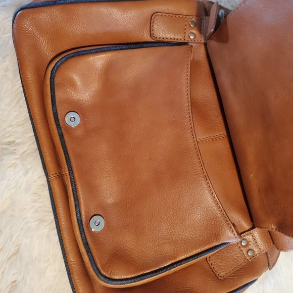 Mark Jacobs Leather Purse - Picture 3 of 9